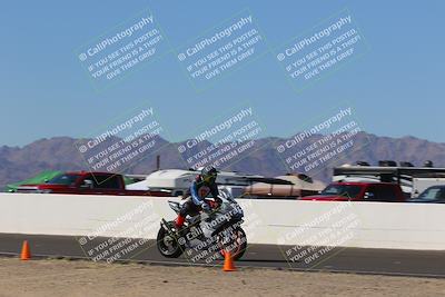 media/Oct-30-2022-CVMA (Sun) [[fb421c3cec]]/Race 8 Formula Lightweight Twins Shootout/